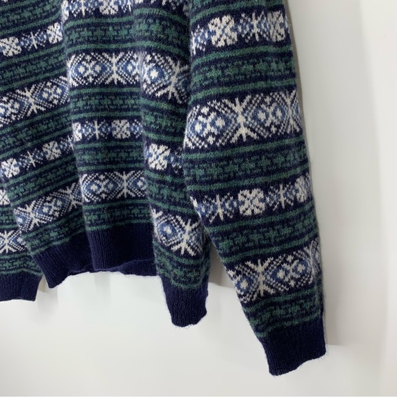 Vintage Columbia Men’s 100% Wool Fair Isle Sweater V-Neck Fuzzy Stripe Sz Large - Picture 6 of 16